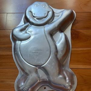 Vintage Wilton Barney cake pan